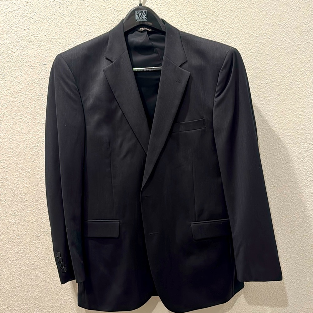 Men's Jo’s A. Banks Black Suit